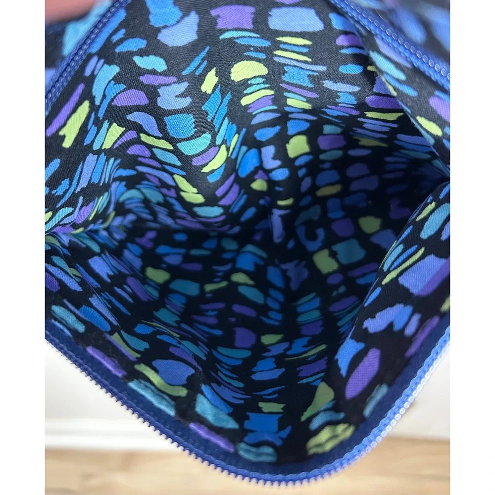 Vera Bradley Indigo Pop Hipster Crossbody Bag Blue Floral Quilted Cotton RETIRED